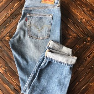 Levi Strauss 501 Distressed
